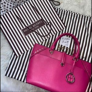 Henri Bendel 💫Fuscia Atrium Satchel -used-💫